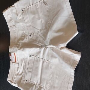 5.11 womens Shauna Short